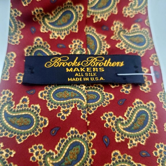 BROOKS BROTHERS 100% SILK Paisley Tie Red Gold & Green Holiday Wear Gift Office - Picture 2 of 5